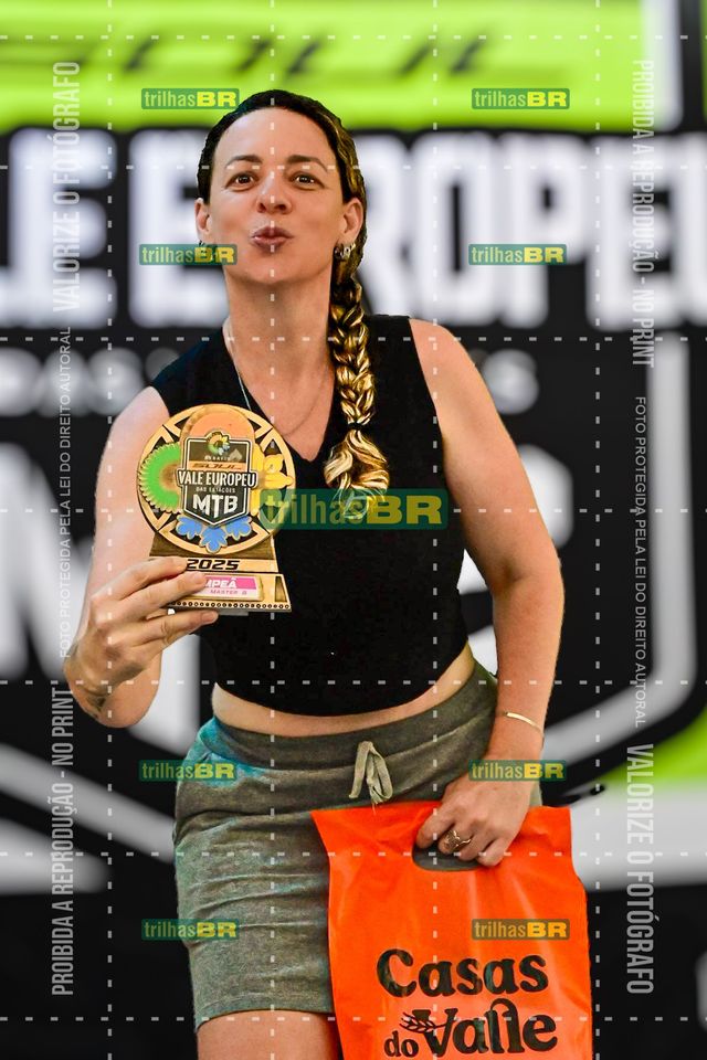 v2_6ce761fb-ed76-4b85-9338-d2bf6f34b99f